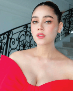 ทรงจมูกชมพู่ อารยา